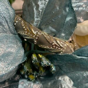 NWT Nordstrom Sequin Bracelet Grey & Gold with Rhinestones